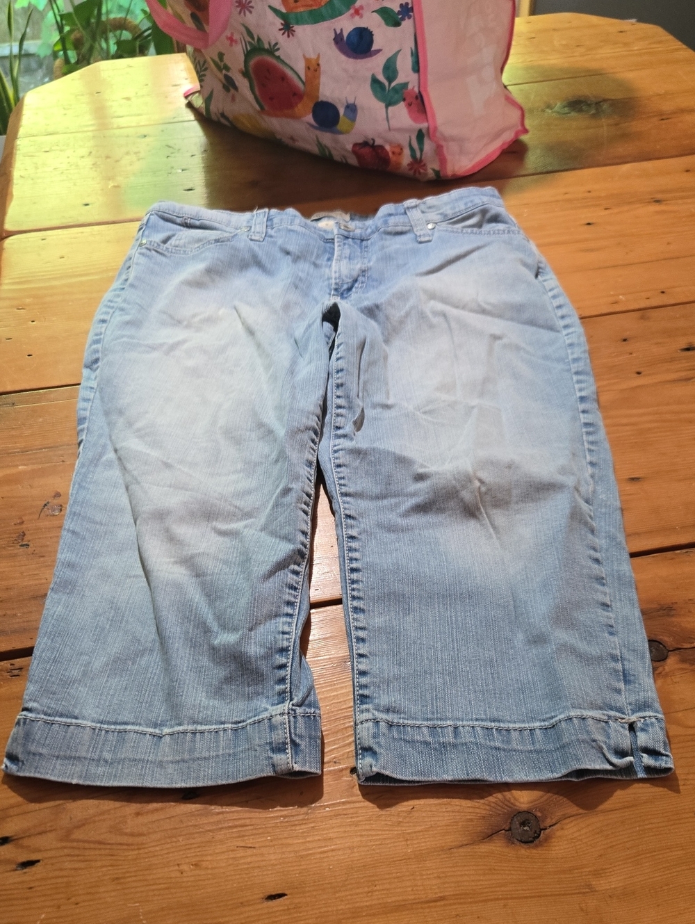 jeanstar Light Blue Denim Capri Sz 12